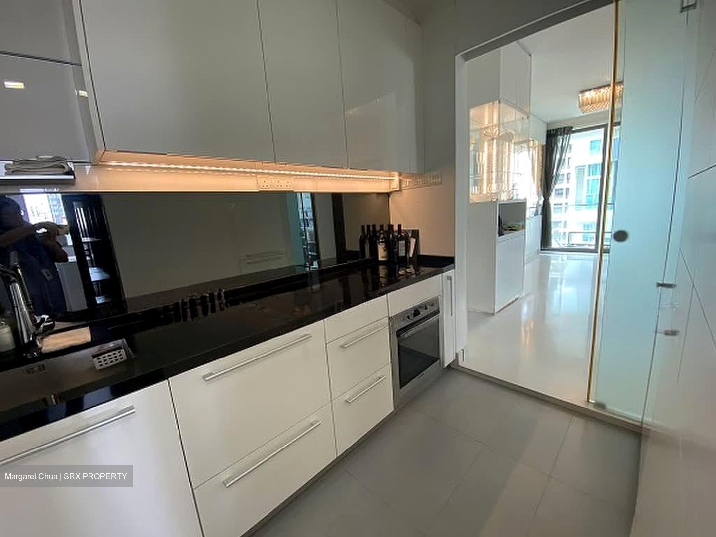 Suites @ Surrey (D11), Apartment #586698801